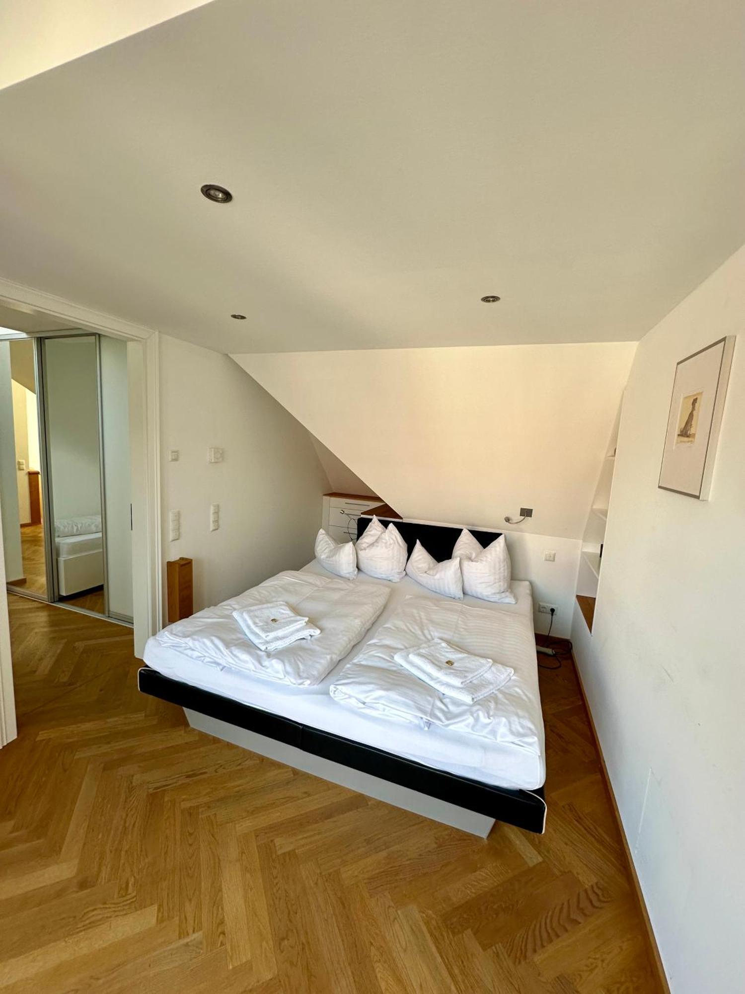 Luxus Suite Mit Einmaligem Blick Auf Die Frauenkirche 德累斯顿 外观 照片